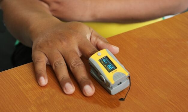Saturationsmåler: Et vigtigt værktøj til overvågning af blodets oxygenmætning